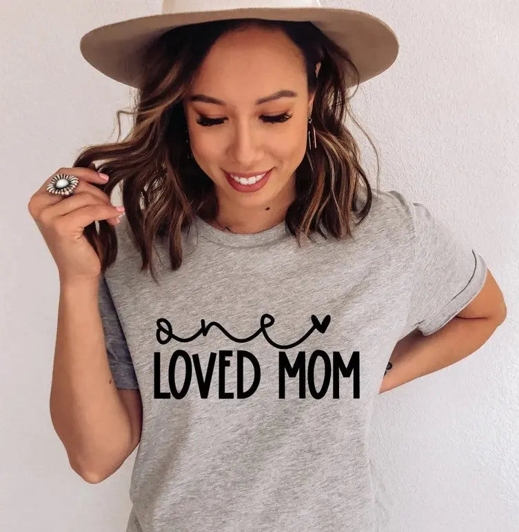 t-shirt one loved mom BLOSSOM HIDADJESS