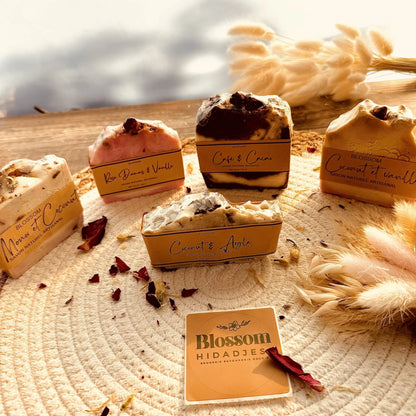 Savon artisanal saponifié a froid naturel produit Bio BLOSSOM HIDADJESS